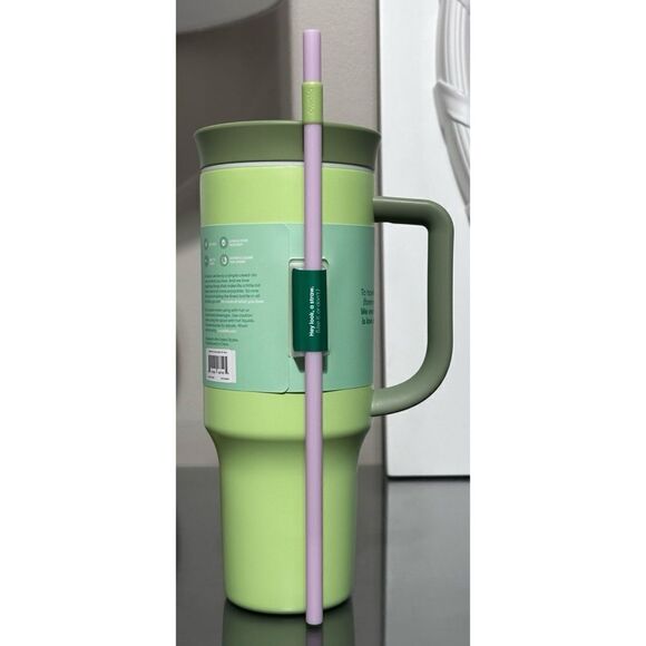 Owala SPECIAL EDITION 40oz Tumbler - KIWI GREEN KINGDOM - Picture 3 of 5